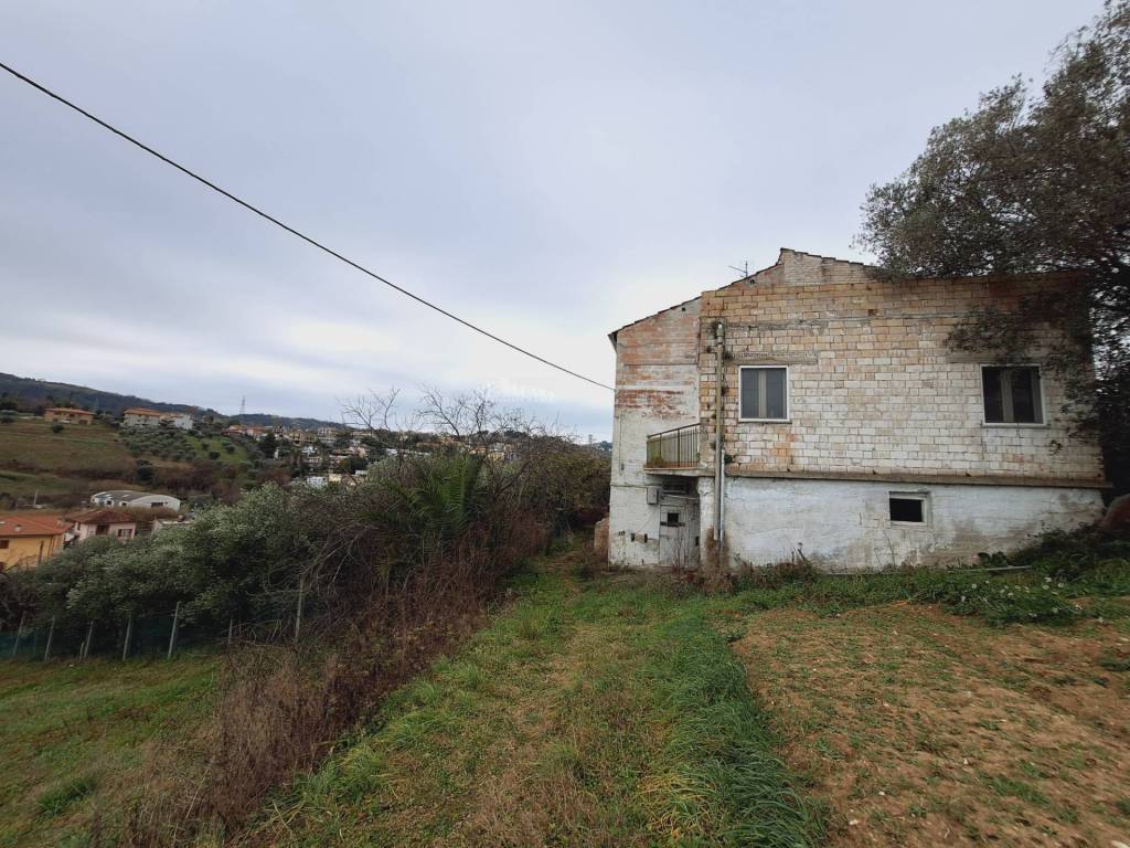 Casa indipendente a San benedetto del tronto in via montagna dei fiori - Foto 3
