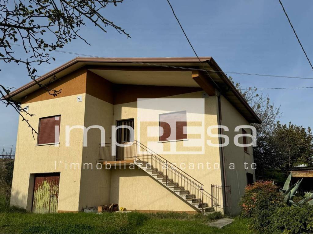 Rustico / casale a Conegliano in VIA GUIZZA, 60 - Foto 2