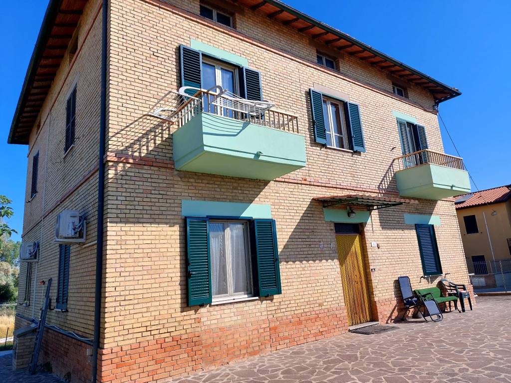 Villa a Bastia umbra in Via Averardo Mantovani - Foto 2