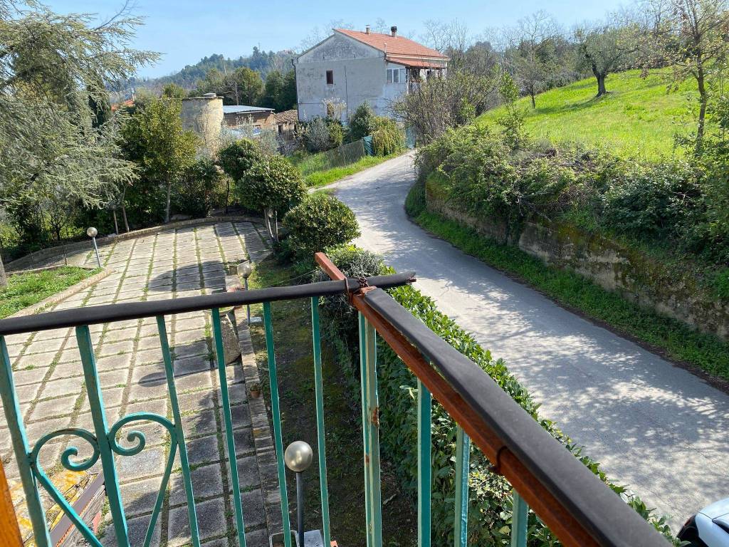Villa a Chieti in Strada Fosso Paradiso - Foto 4