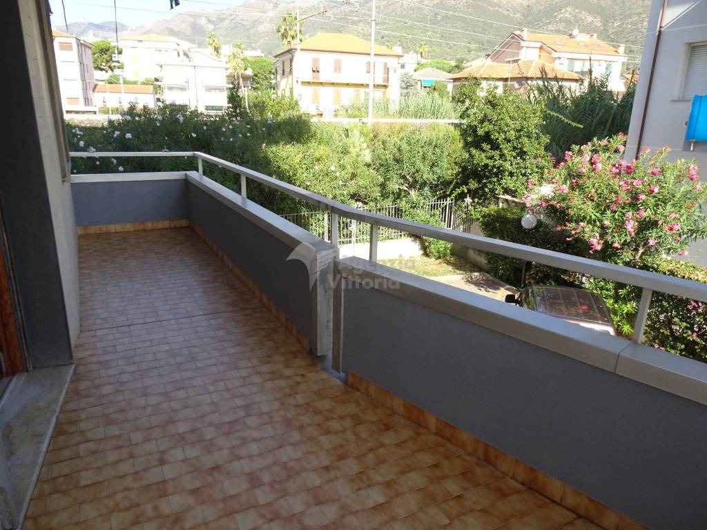Appartamento a Ceriale in Lungomare Armando Diaz, 105 - Foto 3