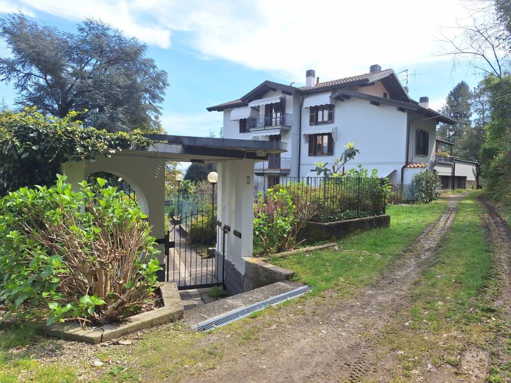 Appartamento a Baveno in Via Marino Ribolzi, 5 - Foto 3