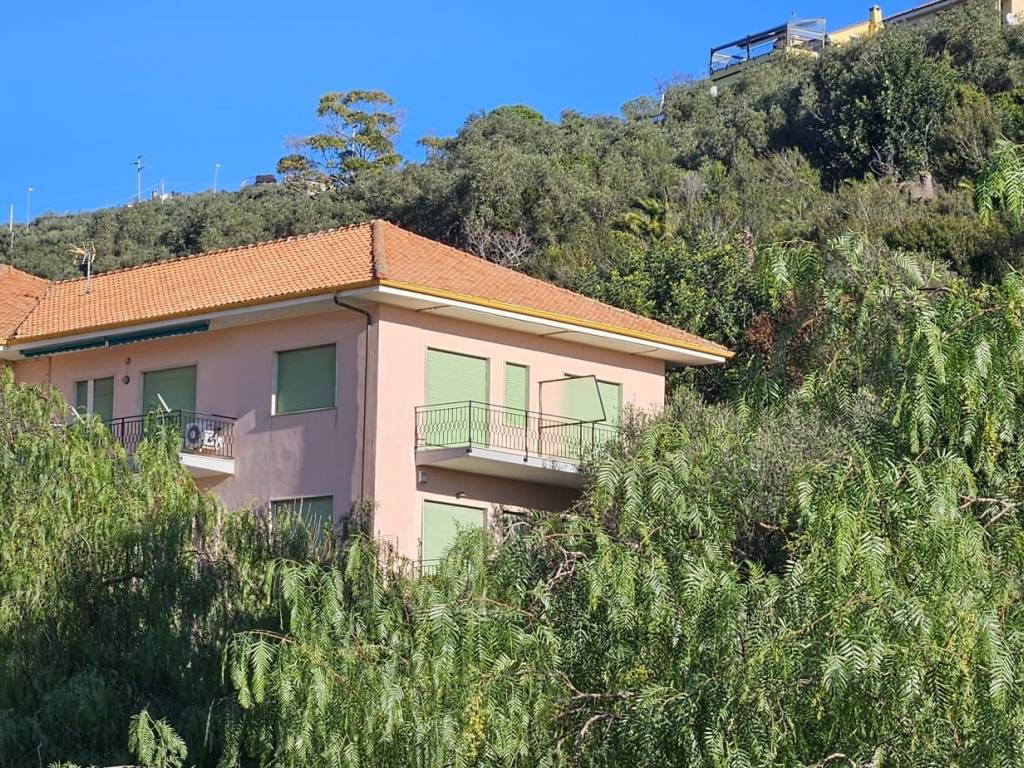 Appartamento a Cervo in Via Solitario delle Alpi - Foto 2