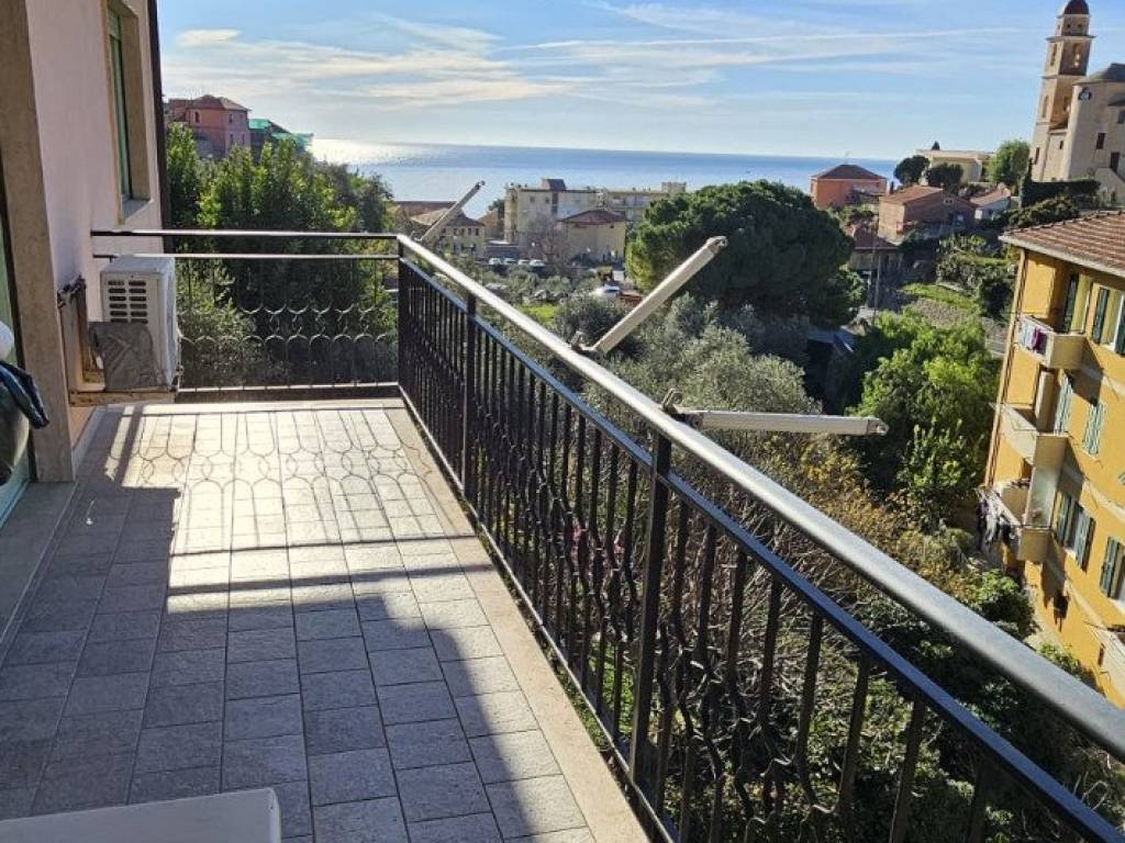 Appartamento a Cervo in Via Solitario delle Alpi - Foto 4