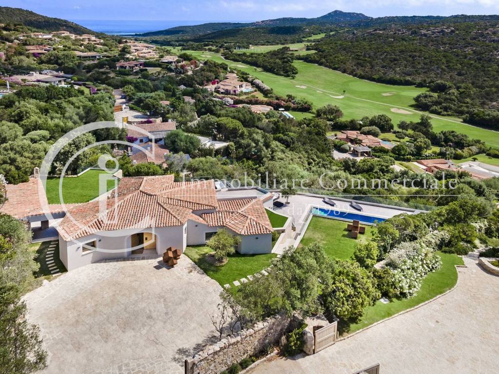 Villa a Arzachena in Via della Sughera - Foto 3
