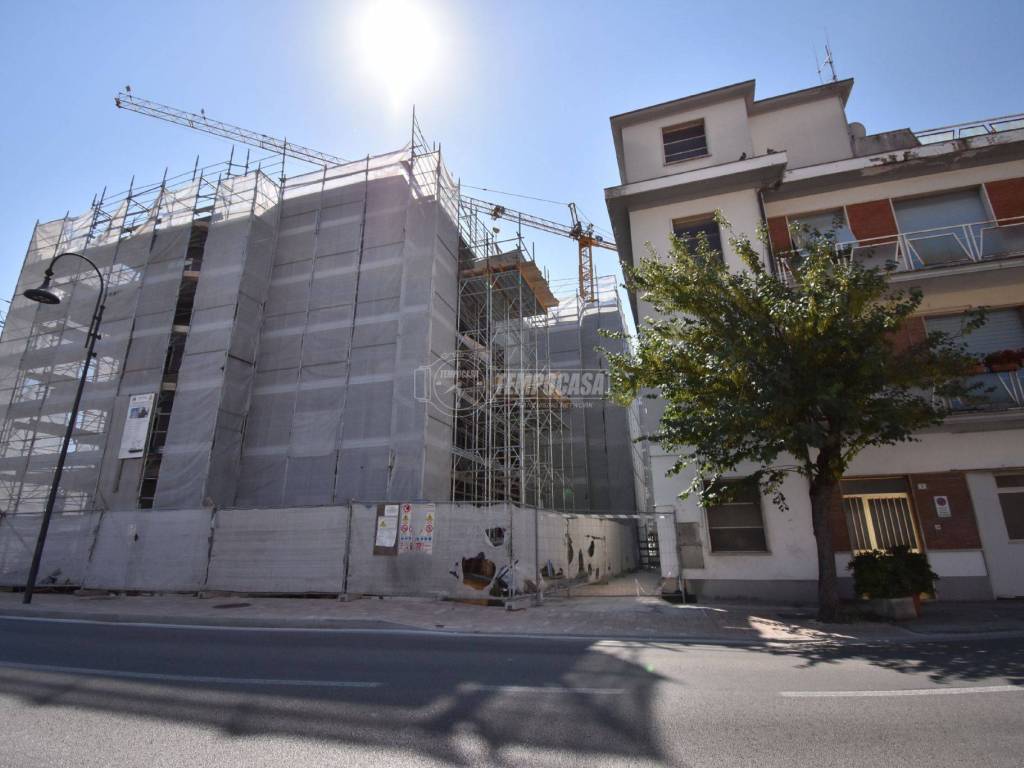Appartamento a Tolentino in Viale Labastide Murat - Foto 2