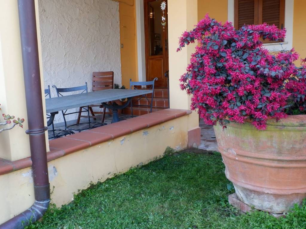 Villetta a schiera a Pietrasanta in Via della Rocca - Foto 2
