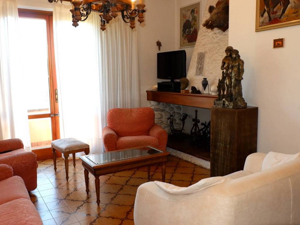 Villetta a schiera a Pietrasanta in Via della Rocca - Foto 5