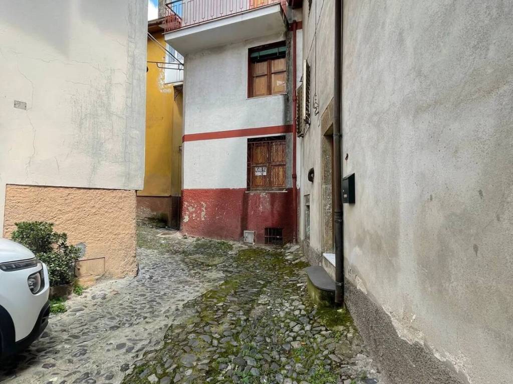 Villa a Santu lussurgiu in Via Delle Gualchiere S.N.C. - Foto 2