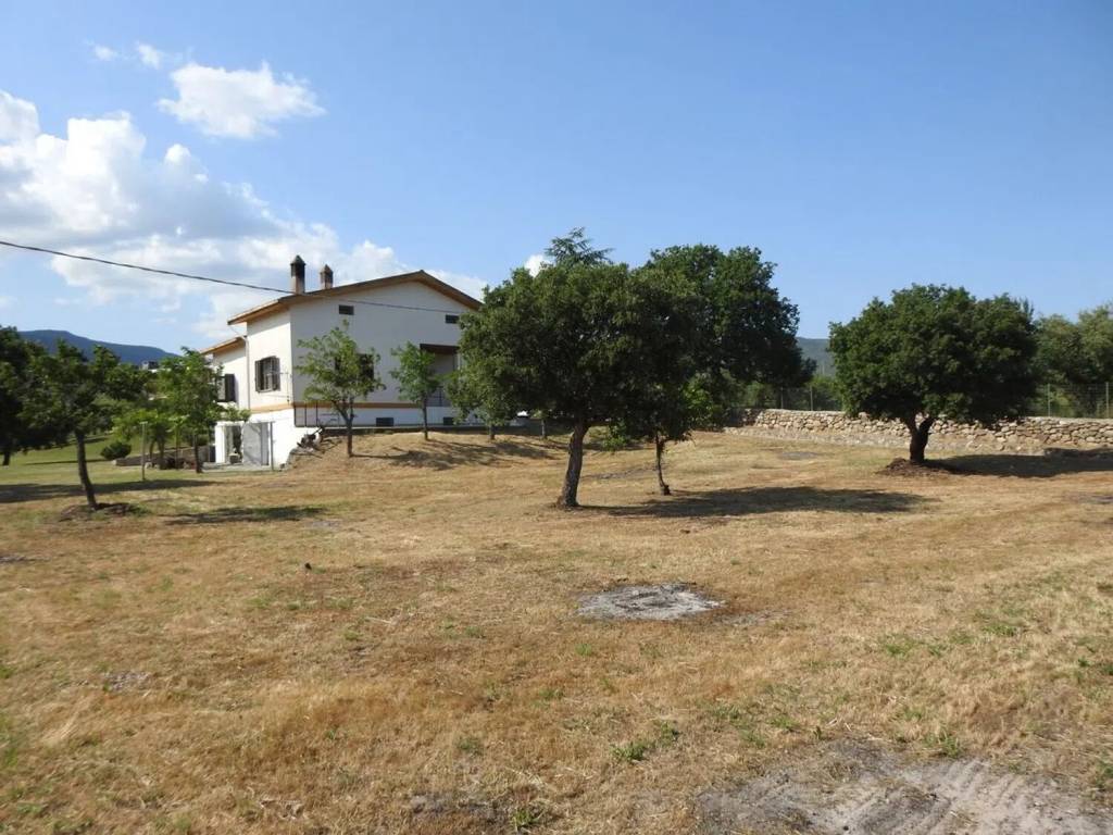 Villa a Bolotana in Località Bardosu S.N.C. - Foto 2