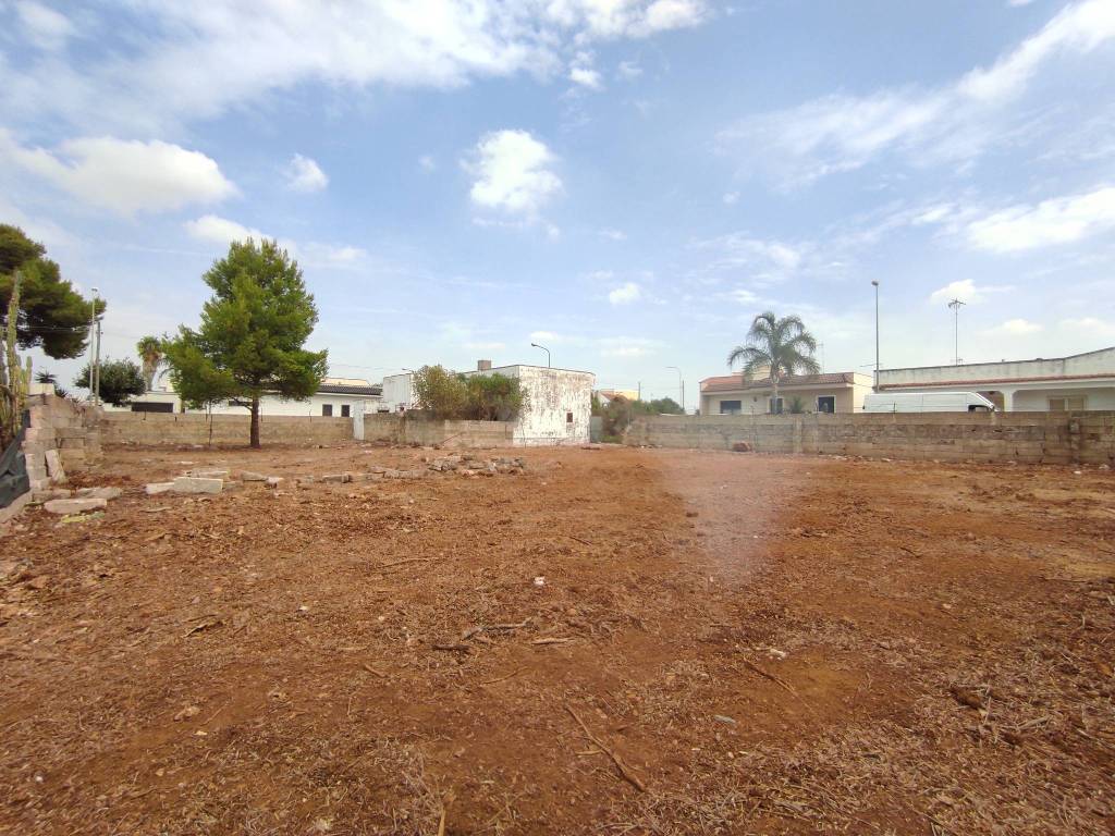 Terreno a Taviano in Via Gran Bretagna - Foto 3