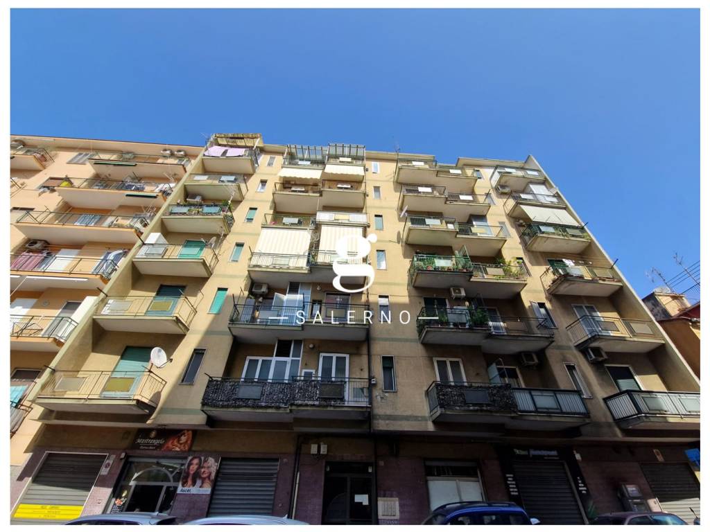 Appartamento a Salerno in Via Irno - Foto 3