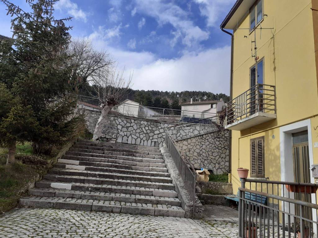 Appartamento a San pietro avellana in Via Vittorio Alfieri, 1 - Foto 2
