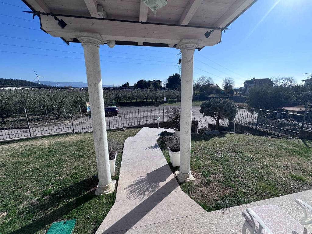 Villa a Affi in Via Belvedere - Foto 2