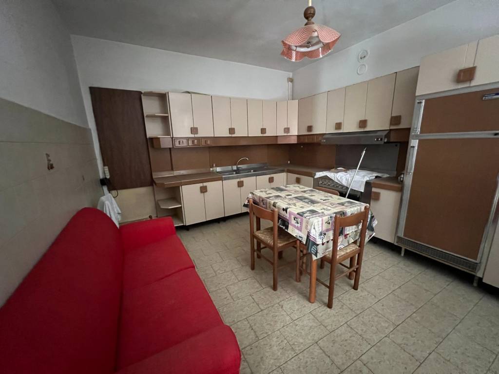 Rustico / casale a Asti in Frazione Serravalle - Foto 5