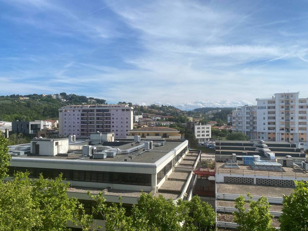 Appartamento a Pescara in Viale Pindaro, 37 - Foto 3