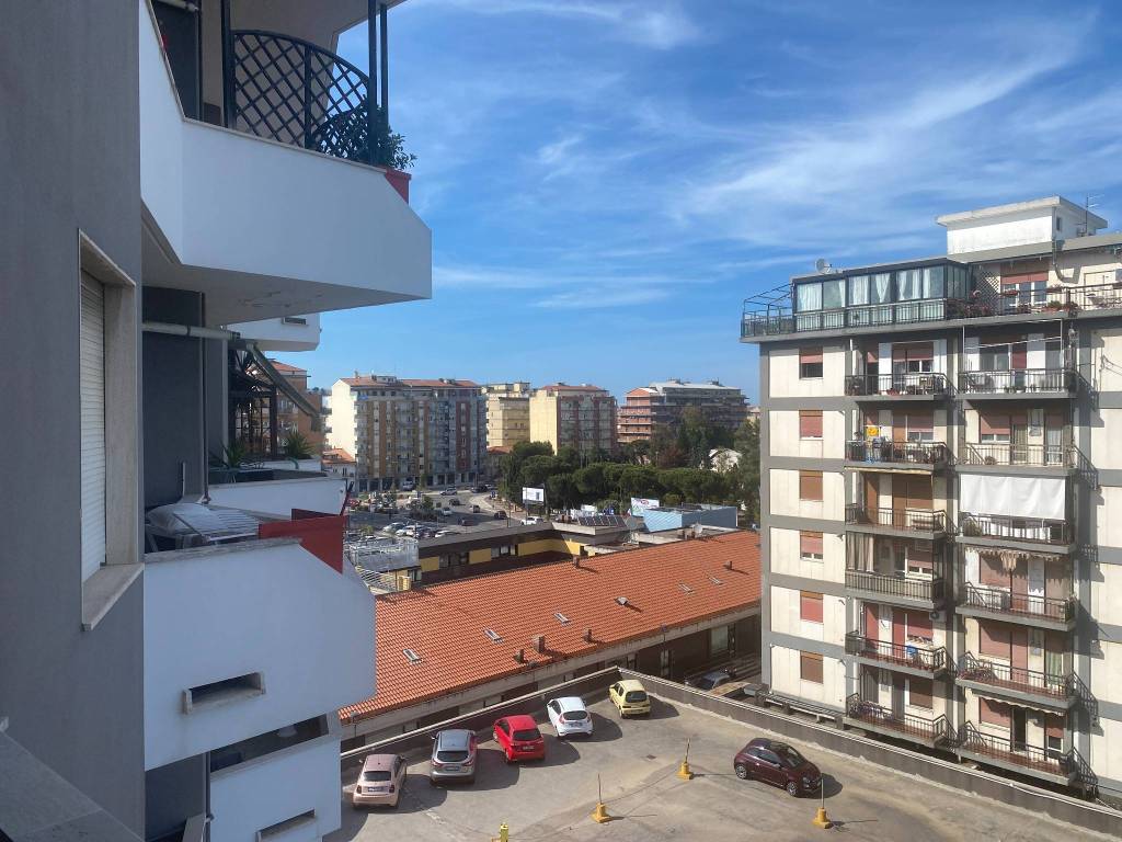 Appartamento a Pescara in Viale Pindaro, 37 - Foto 4