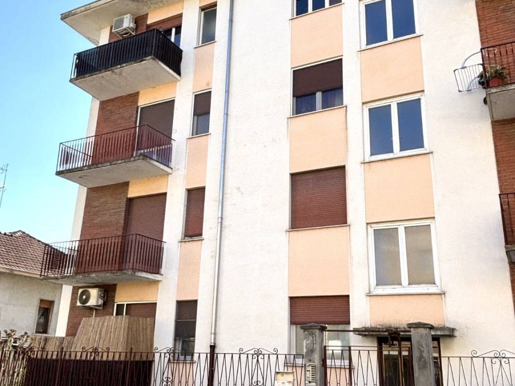 Appartamento a Novara in Strada Balossini, 6 - Foto 3