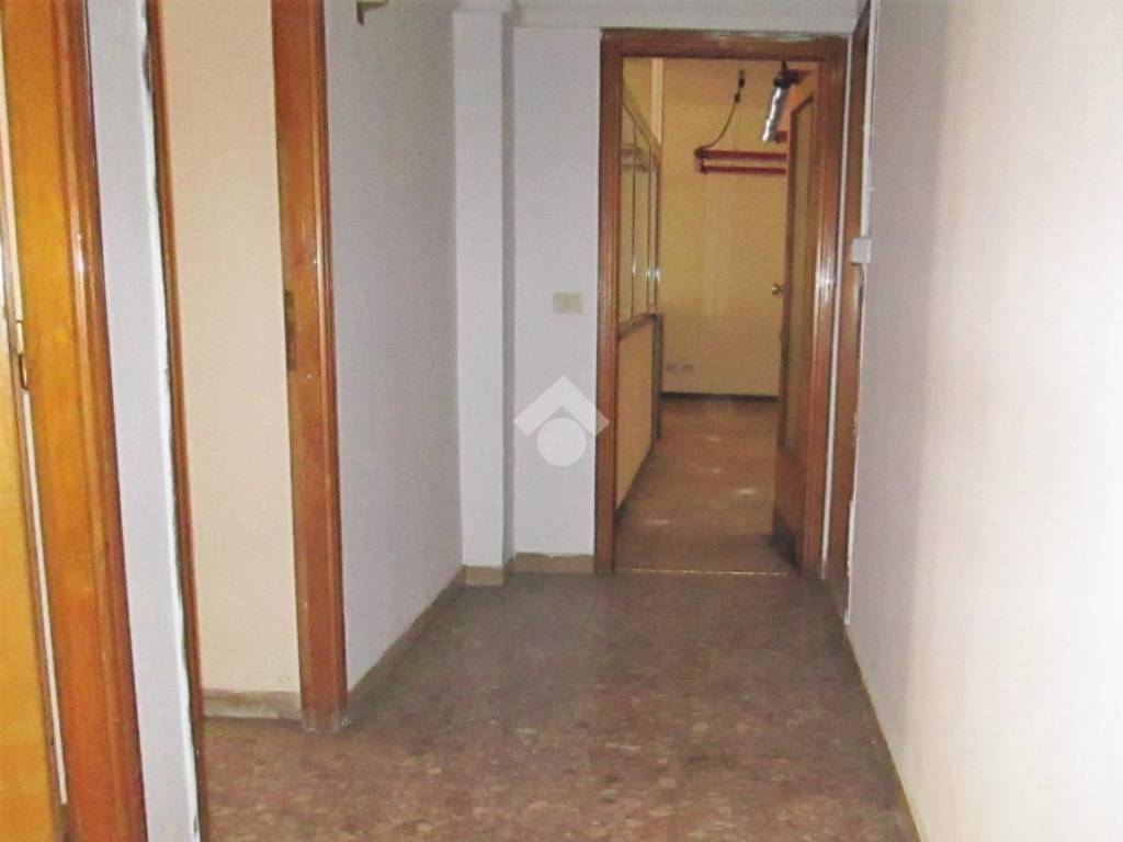 Appartamento a Avellino in VIA CARLO DEL BALZO, 109 - Foto 4