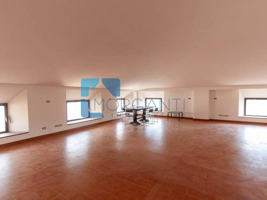 Appartamento a Pietrasanta in Piazza Duomo, - Foto 2