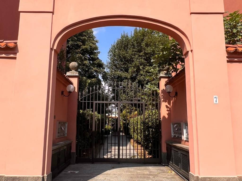 Villetta a schiera a Cernusco lombardone in Via Santa Cecilia - Foto 2