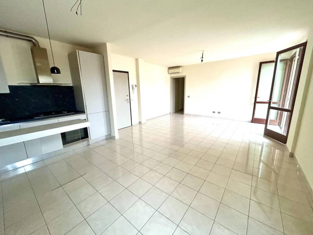 Appartamento a Ponsacco in Viale I Maggio, - Foto 2
