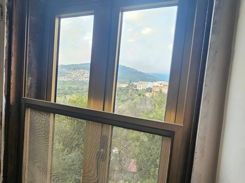 Appartamento a Catanzaro in Via Gregorio Lamanna, 30 - Foto 2