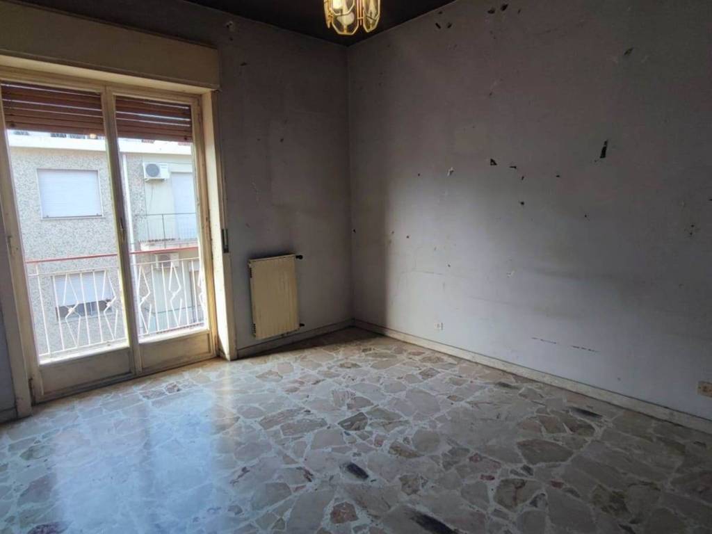 Appartamento a Giarre in Via Antonio Rosmini - Foto 2