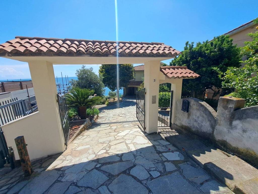 Villa a Bergeggi in Via Mede, 3 - Foto 3