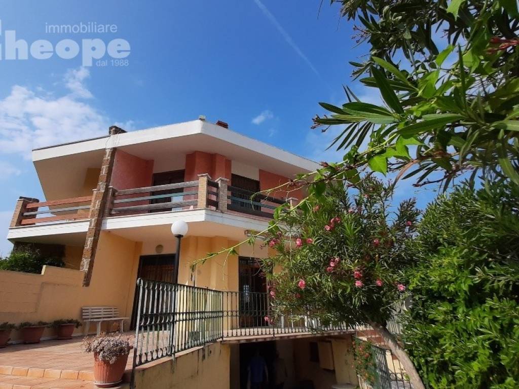 Villa a Francavilla al mare in Viale Alcione - Foto 2