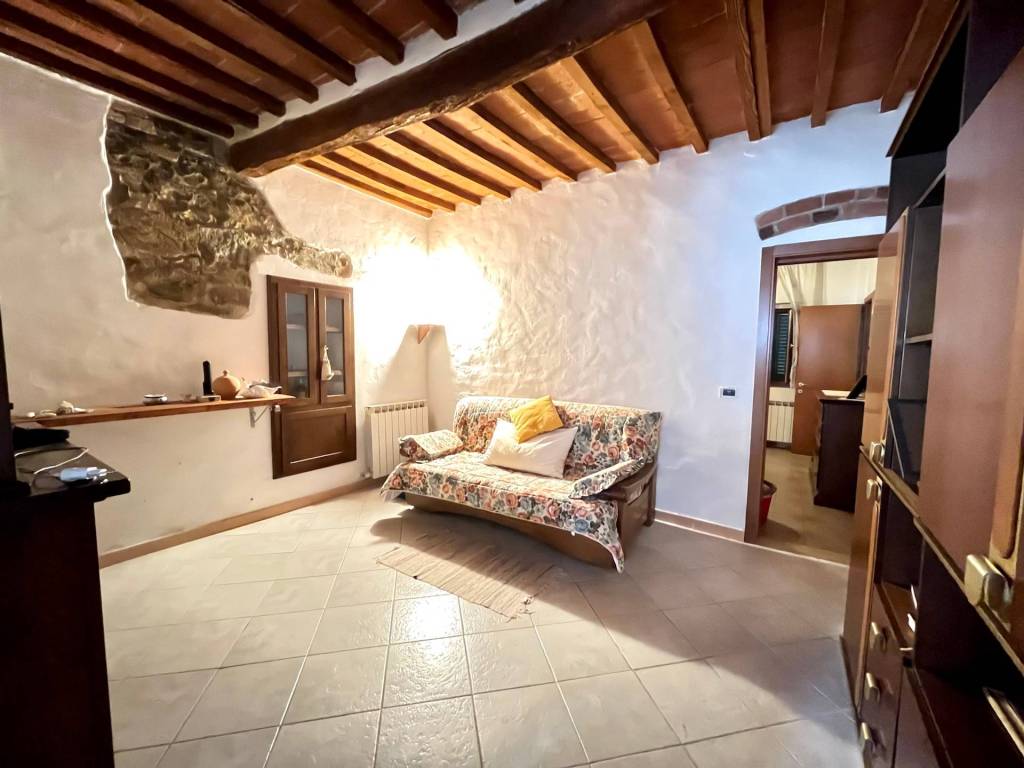 Appartamento a Cavriglia in Via Martiri della Libertà - Foto 4