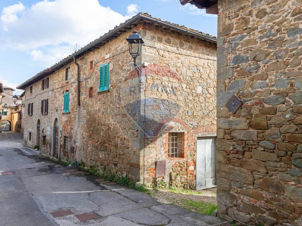 Appartamento a Cavriglia in VIA CHIANTIGIANA, 27 - Foto 4