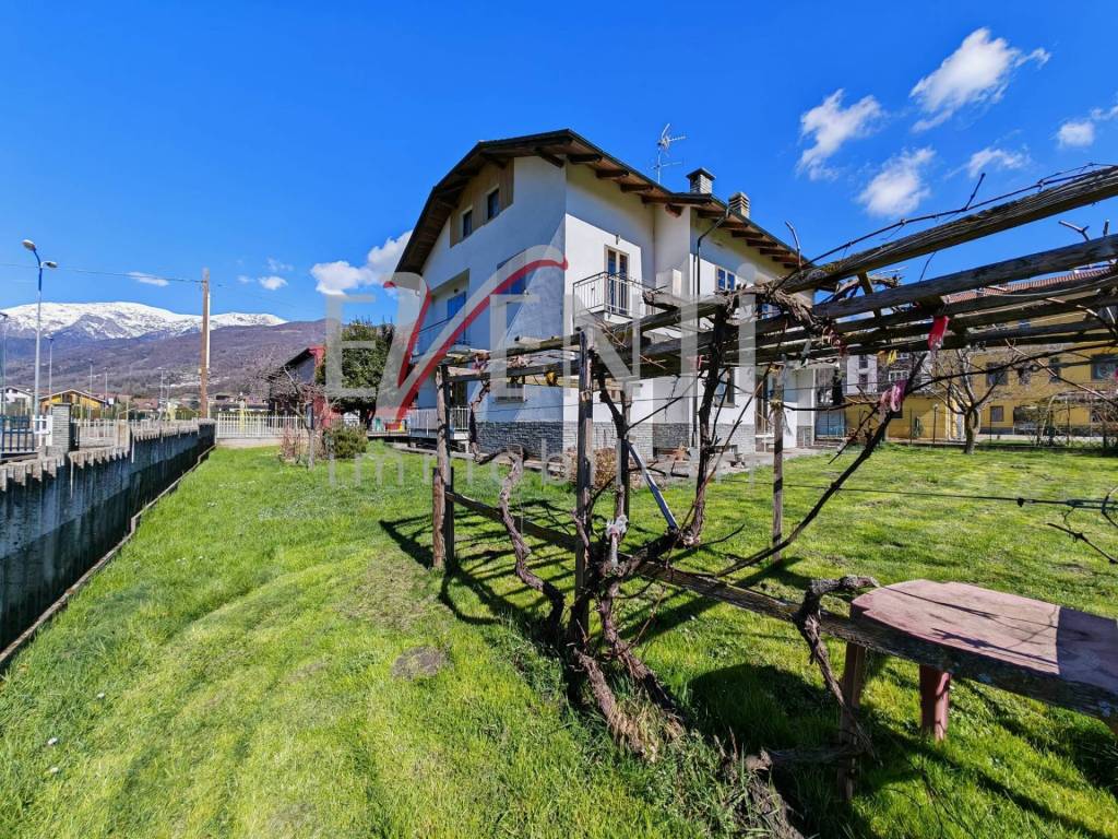 Villa a Pinasca in Via Fiume, 3 - Foto 2