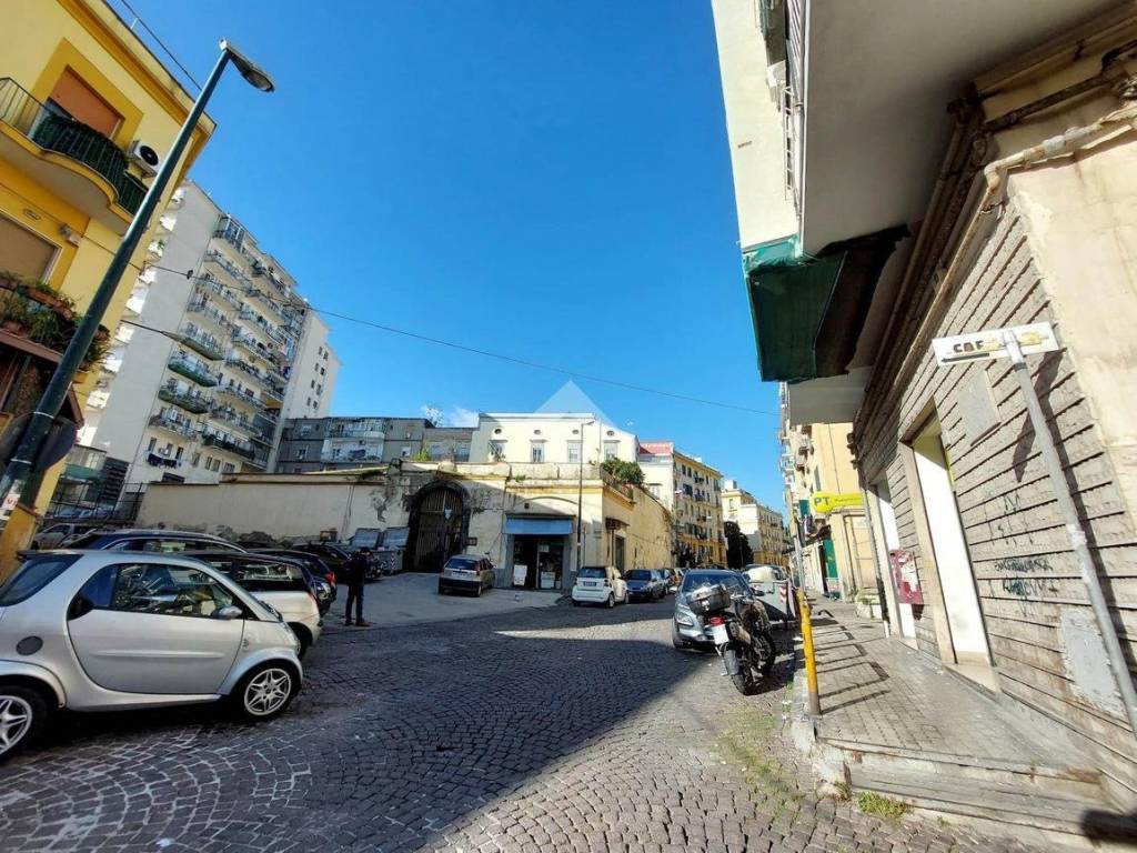 Appartamento a Napoli in Largo Corigliano - Foto 2