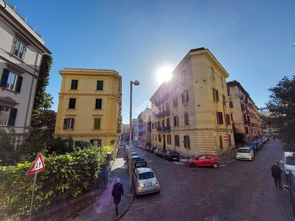 Appartamento a Napoli in Largo Corigliano - Foto 3