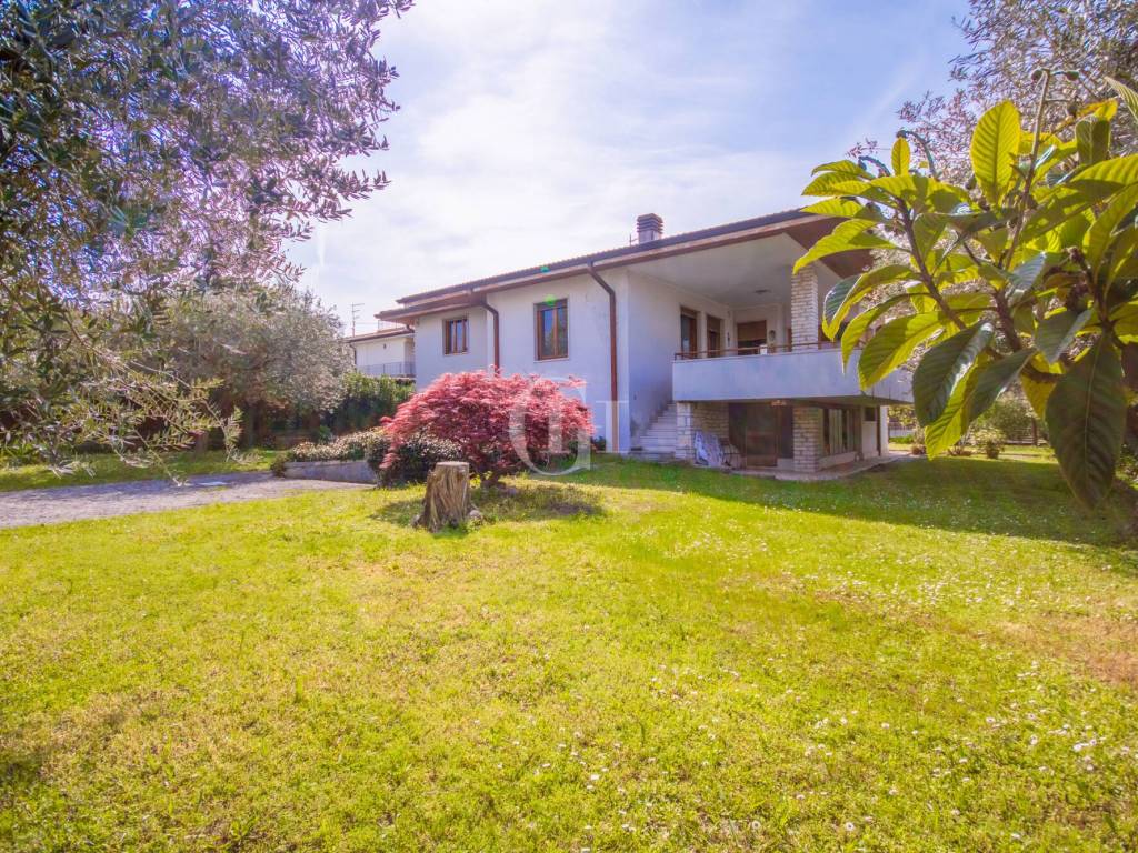 Villa a Bardolino in Via Galvani - Foto 2