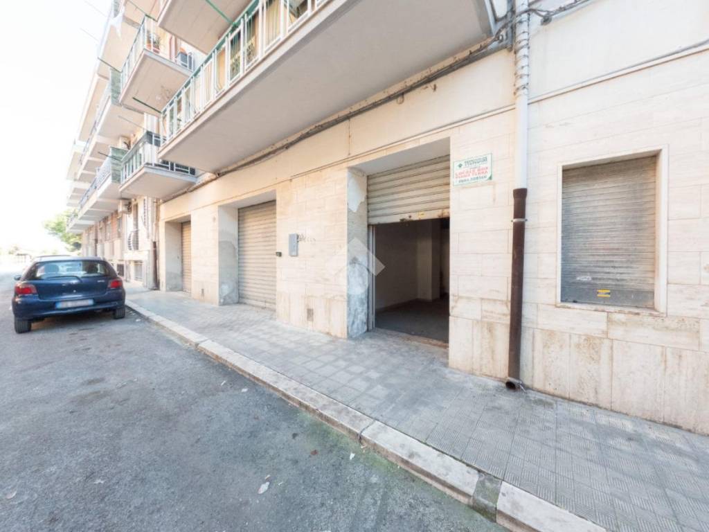 Box / garage a Manfredonia in Via Mezzanelle, 8 - Foto 3