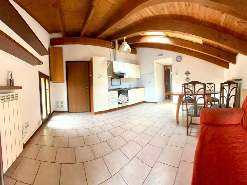 Attico / mansarda a Cassano magnago in Via San Giulio - Foto 3