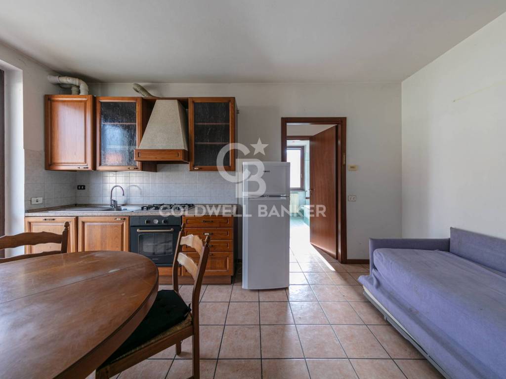 Appartamento a Lonate pozzolo in VIA MONVISO, 37 - Foto 4