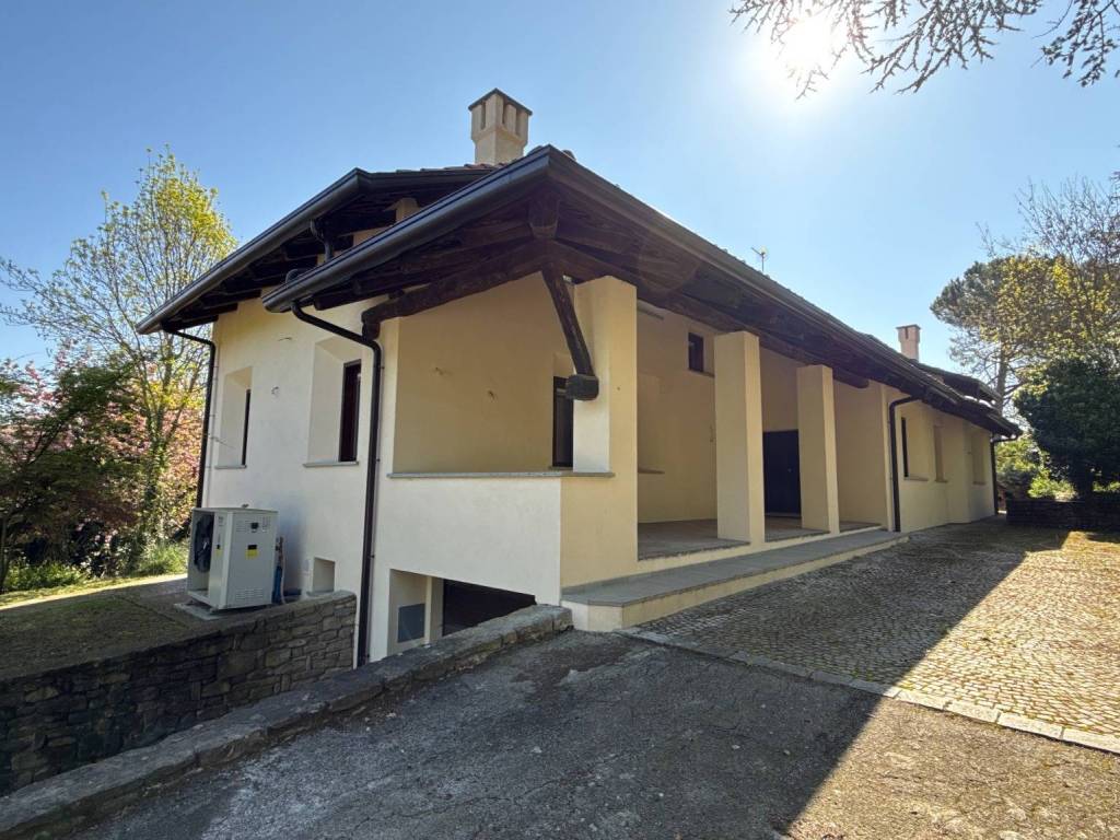 Villa a Castagnole delle lanze in Via Valle Tanaro - Foto 2