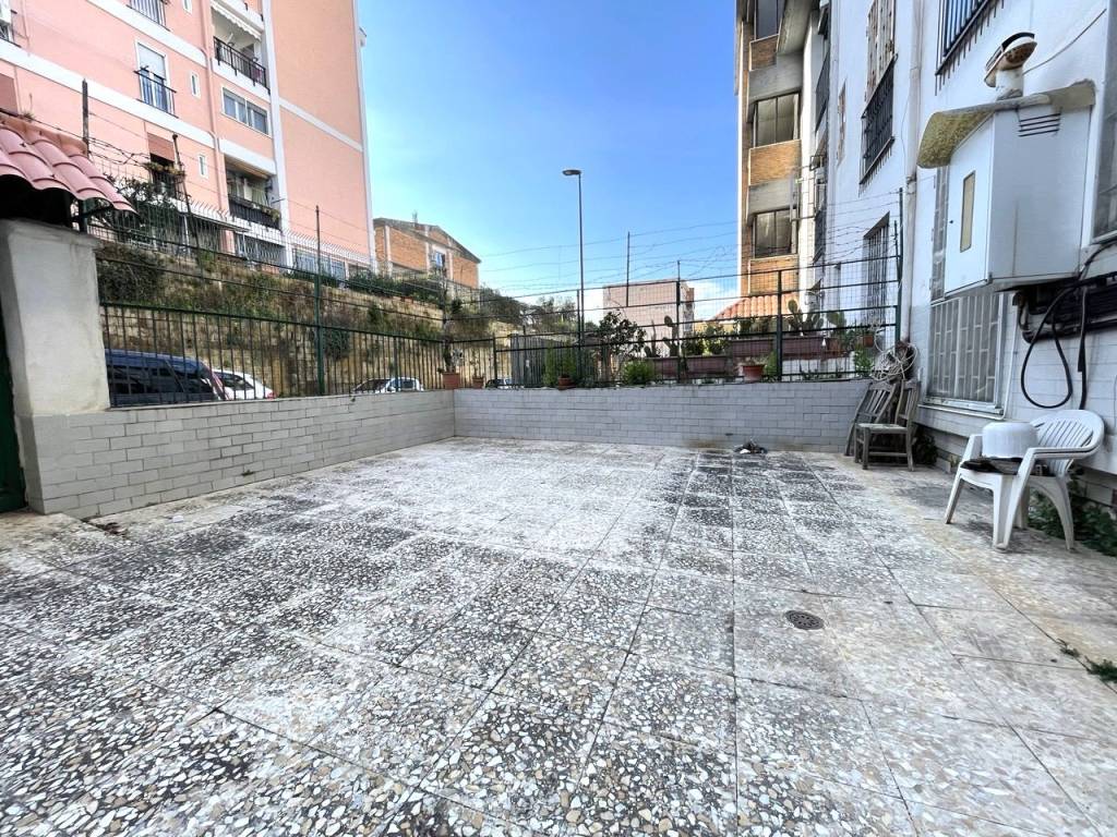 Appartamento a Napoli in Via Adige - Foto 5