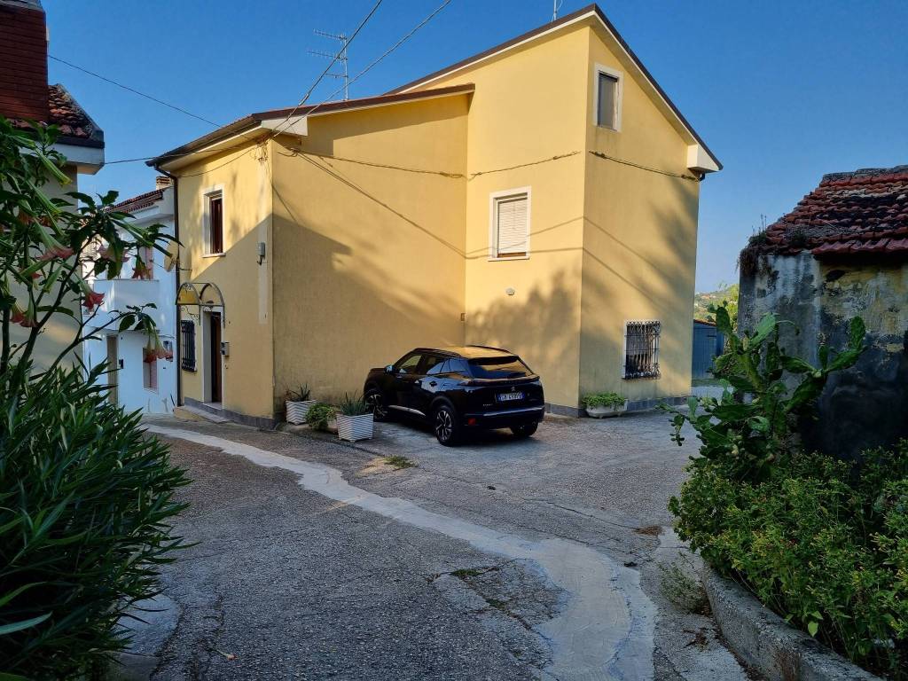 Casa indipendente a Pescara in Strada Valle Ferzetti - Foto 2