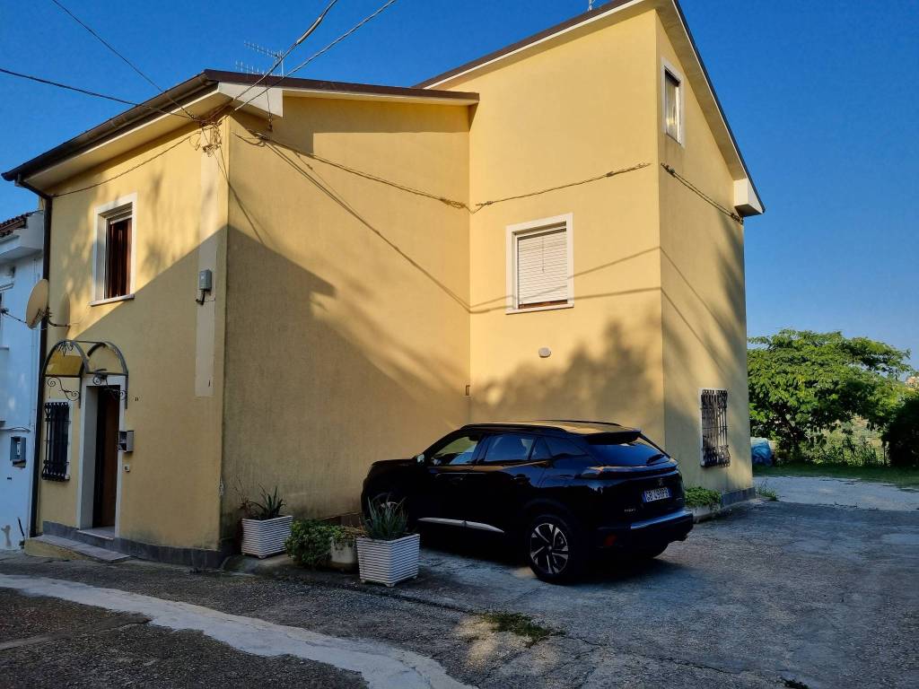 Casa indipendente a Pescara in Strada Valle Ferzetti - Foto 5