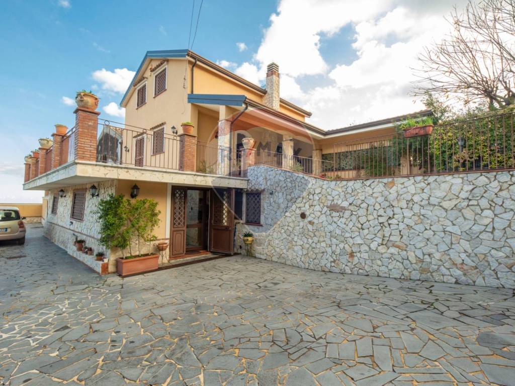 Villa a Aci sant'antonio in via Sotto Monterosso, 13 - Foto 3