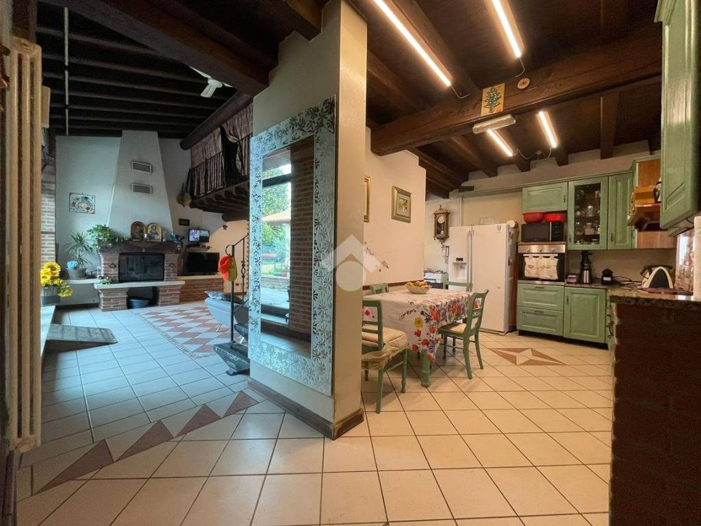 Casa indipendente a Quinzano d'oglio in VIA CADORNA, 49 - Foto 4