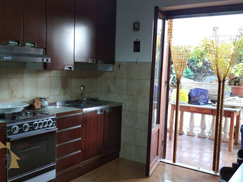Villa a Aprilia in Via dei Cedri, 12 - Foto 4