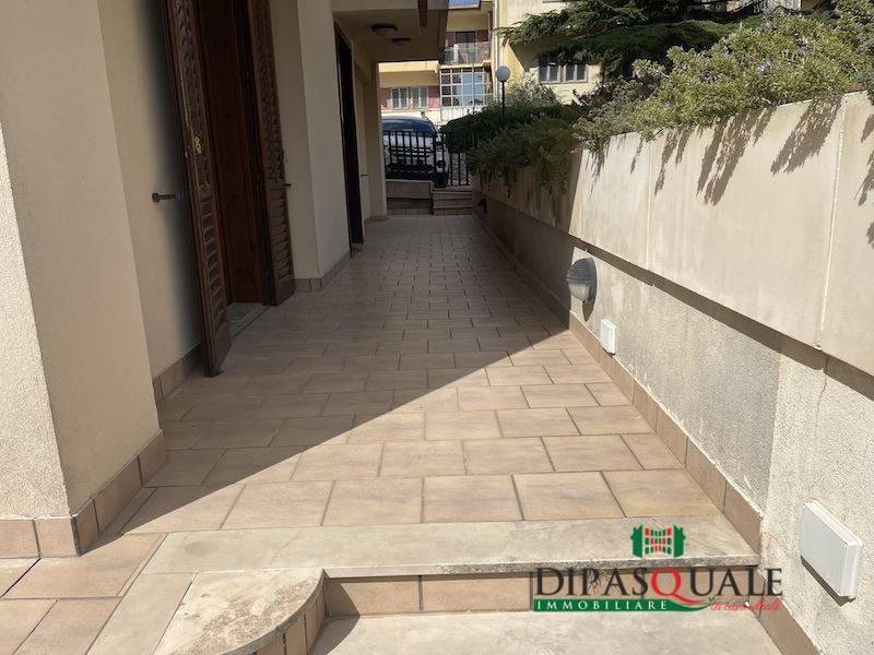 Appartamento a Ragusa in Via Mons.Iacono 44 - Foto 2