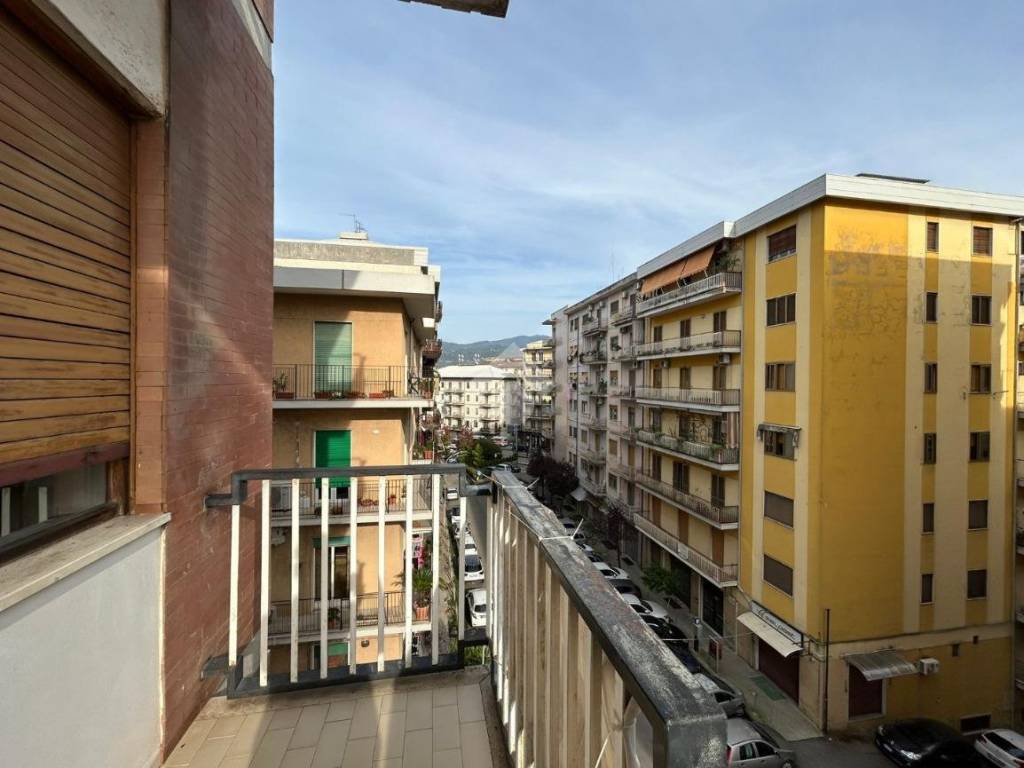 Appartamento a Cosenza in Via Emilio Capizzano, 21 - Foto 5