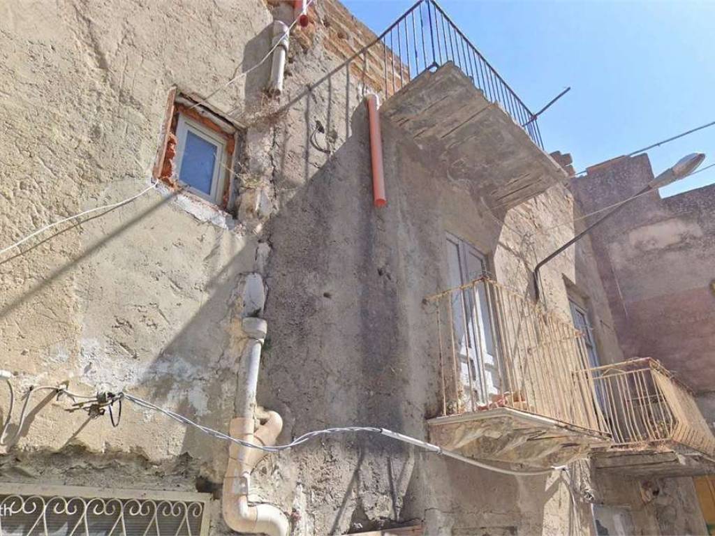 Casa indipendente a Favara in Via Lucio Fontana, 38 - Foto 2
