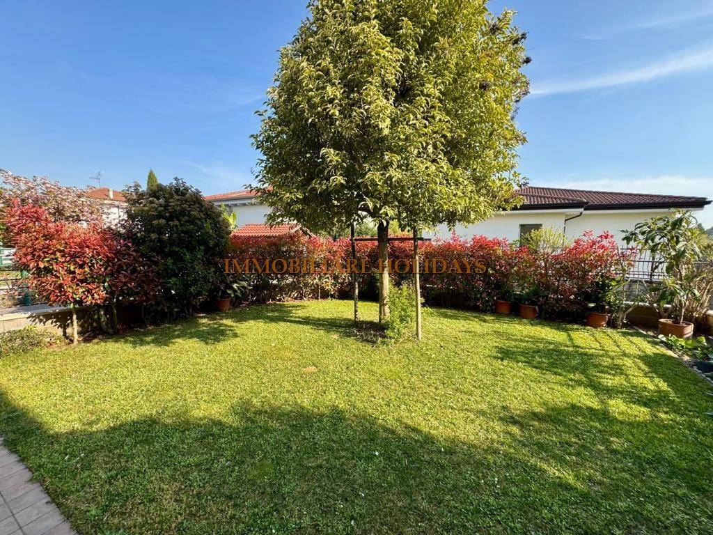 Villa a Volta mantovana in Viale Risorgimento, 103 - Foto 4